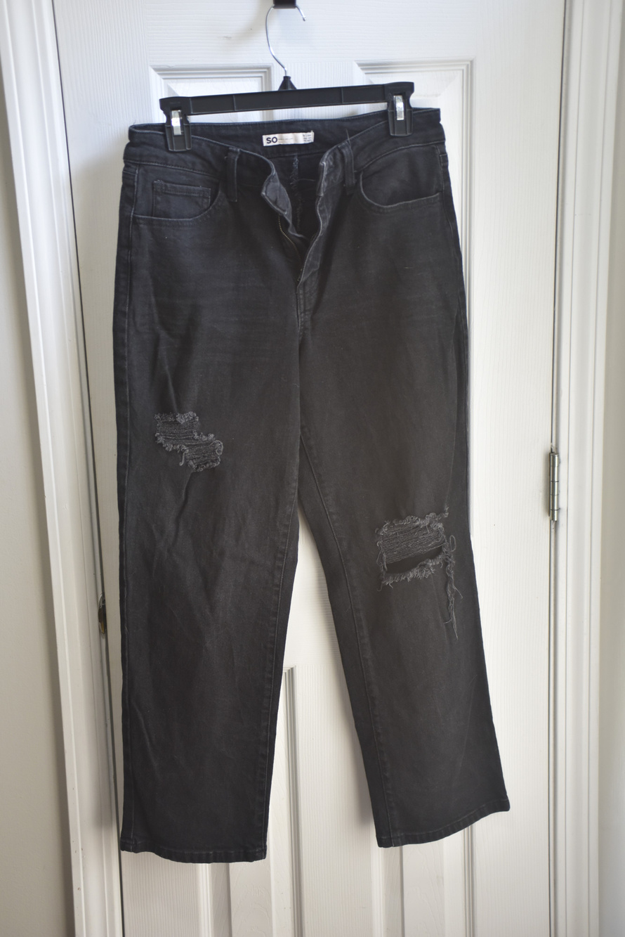 SO High Rise Straight Black Distressed Jeans 9/29W LSC531